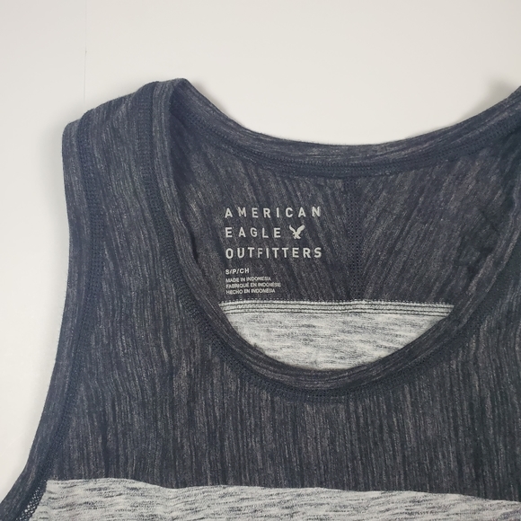 2x AEO Sports Tank Tops - Picture 4 of 9